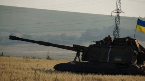 Украинские силовики заявили, что за день семь раз обстреливали ополченцев Украинские силовики заявили, что за день семь раз обстреливали ополченцев