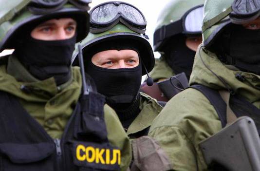 Спецназ «Сокол» готовится к штурму: боевики «Айдара» захватили алюминиевый завод «РусАла»