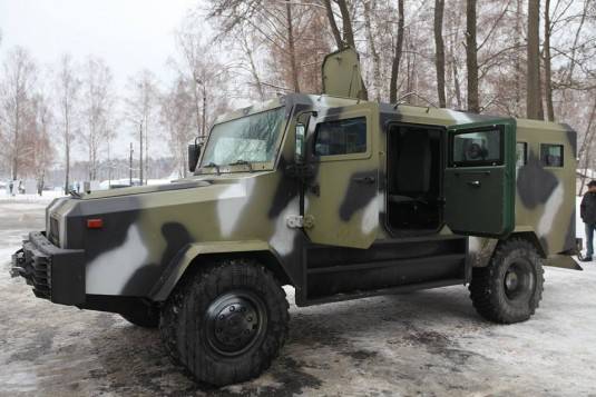 На Украине произвели новый бронеавтомобиль КОЗАК 2014 На Украине произвели новый бронеавтомобиль КОЗАК 2014