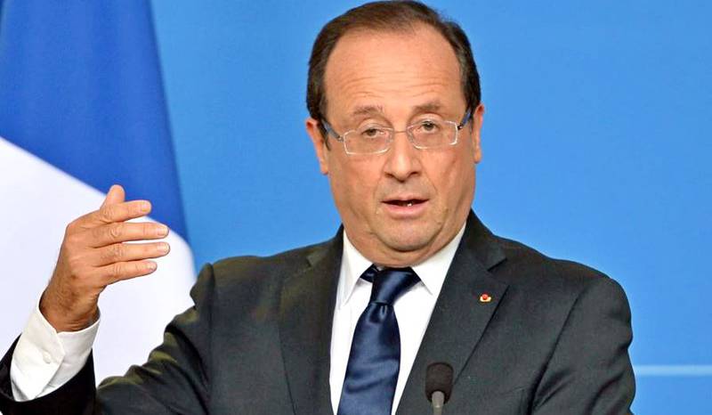Франсуа Олланд наложил вето на поставку РФ первого "Мистраля"
