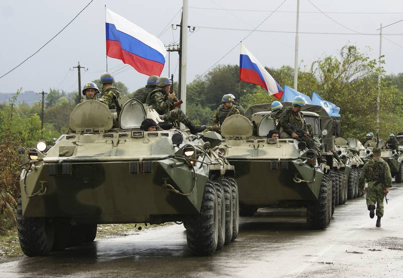 Белый дом заявил, что РФ якобы передвигает войска к границе с Украиной