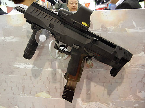 Сингапурский пистолет-пулемет ST Kinetics CPW