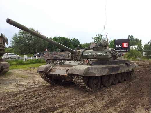 Жадные чиновники в погонах сорвали поставки Украине модернизированных  танков Т-55 АМ