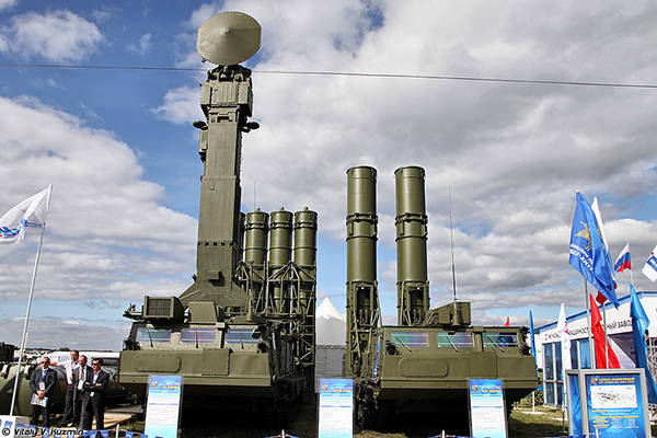 Зенитная ракетная система С-300ВМ «Антей-2500»