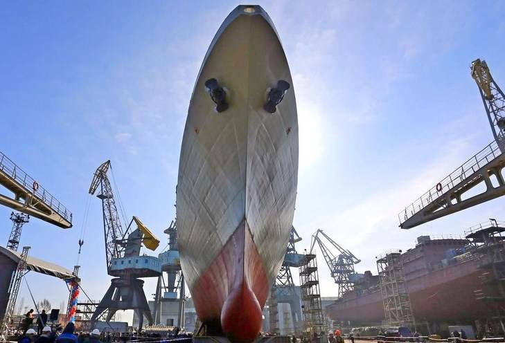 В Калининграде спущен на воду второй фрегат проекта 11356 "Адмирал Эссен"