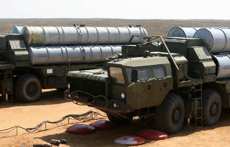 Четвертый полк С-400 заступил на боевое дежурство под Москвой Четвертый полк С-400 заступил на боевое дежурство под Москвой