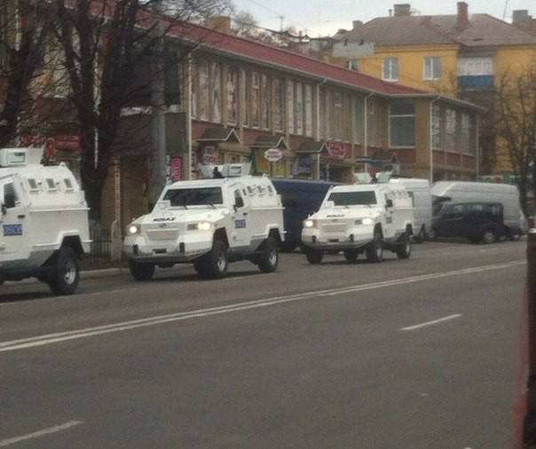 Миссия ОБСЕ стала использовать украинские бронеавтомобили КрАЗ “Когуар”
