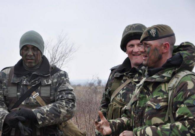 Войска хунты в Славянске обучают иностранные инструкторы