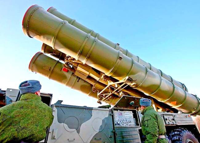 Группировка ВС в Крыму вооружилась С-300, Су-30 и боевыми дельфинами Группировка ВС в Крыму вооружилась С-300, Су-30 и боевыми дельфинами