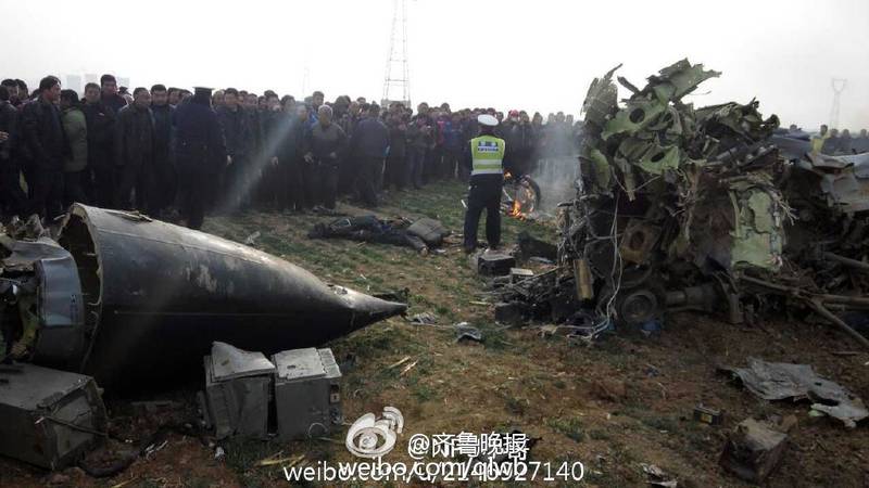 В Китае разбился новейший фронтовой бомбардировщик JH-7B