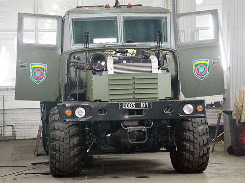 Украинские силовики получат еще одну партию бронеатвомобилей на базе КрАЗ