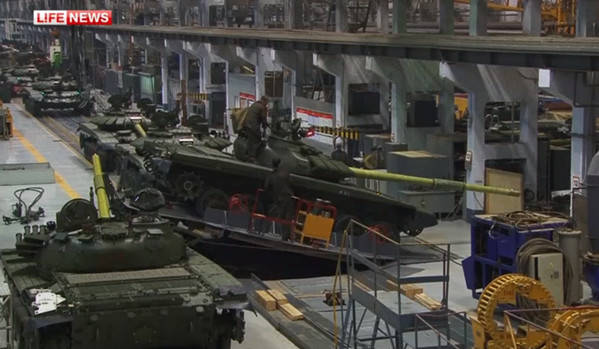 «Уралвагонзавод» передал Министерству обороны 15 модернизированных Т-72Б3