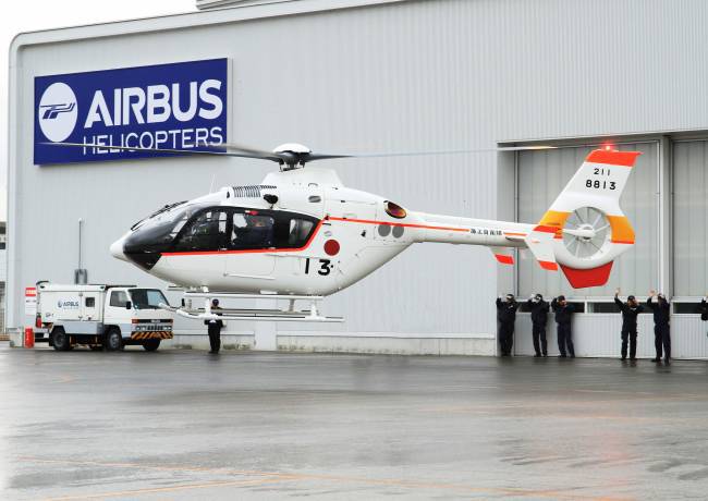 Морским силам самообороны Японии поставлены три вертолета TH-135