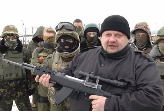 Экс-командир «Азова» Мосийчук расстрелял портрет Кадырова и пообещал прийти за ним в Грозный