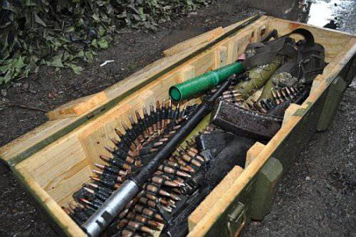 Украинские военные украли арсенал оружия из зоны АТО