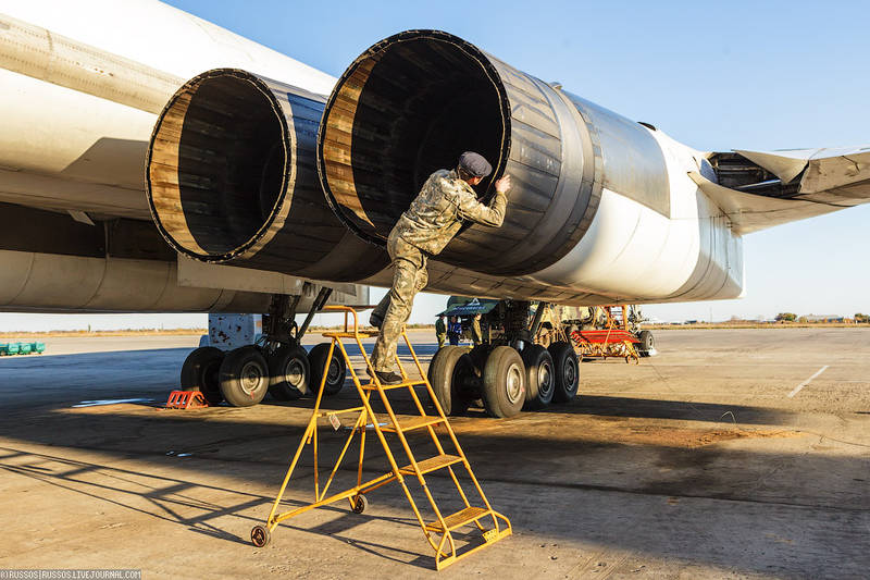 На бомбардировщики Ту-160 установят сверхсовременные двигатели