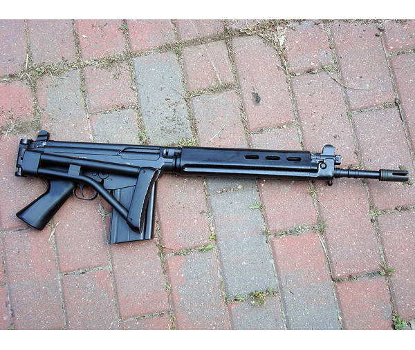 Бельгийская штурмовая винтовка FN FAL