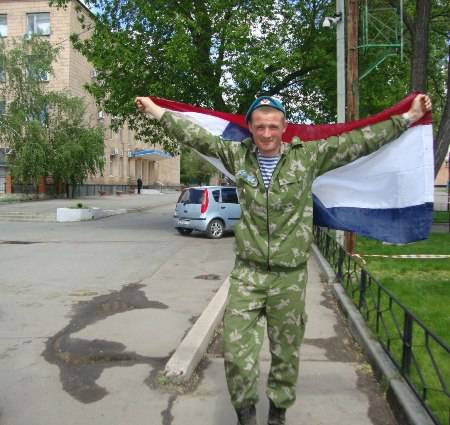 Жители райцентра Ичалки (Мордовия) простились с бойцом-добровольцем, погибшим под Мариуполем