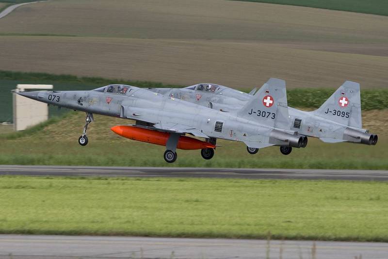 США купит подержанные истребители F-5 в Швейцарии