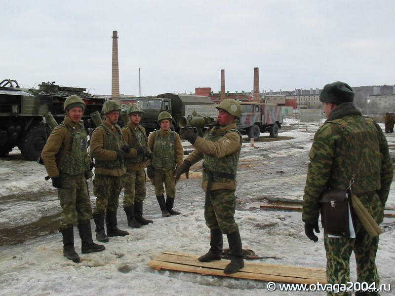 Огнеметчики на учениях (обновленный фоторепортаж 2006 г.) - продолжение 2 Огнеметчики на учениях (обновленный фоторепортаж 2006 г.) - продолжение 2