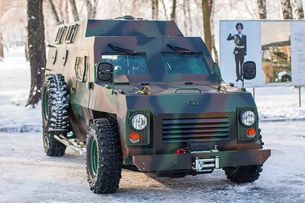 Украинский производитель автобусов представил бронеавтомобиль "Богдан"