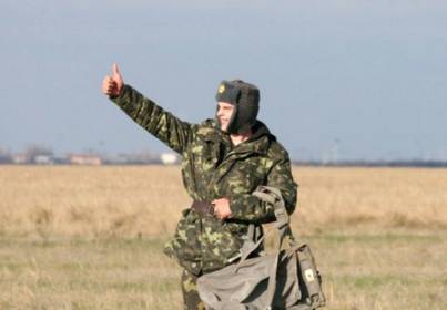 2 вооруженных бойца-контрактника из Николавева прорываются к своим на Донбасс