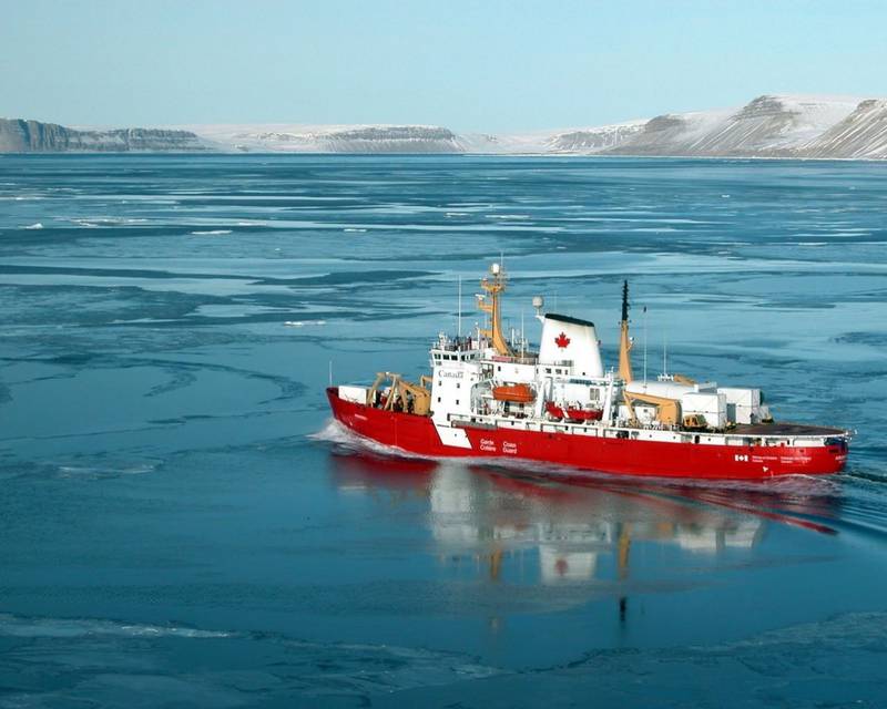 Канада наращивает военную группировку - противостояние с Россией в Арктике набирает обороты