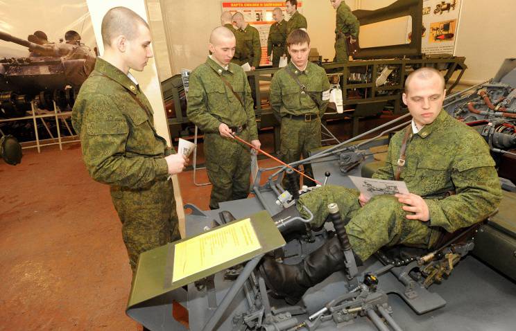 Учебный центр Восточного военного округа получил интерактивные танковые тренажеры