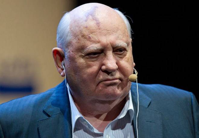 Горбачев: Боюсь, что холодная война США приведет к «горячей»