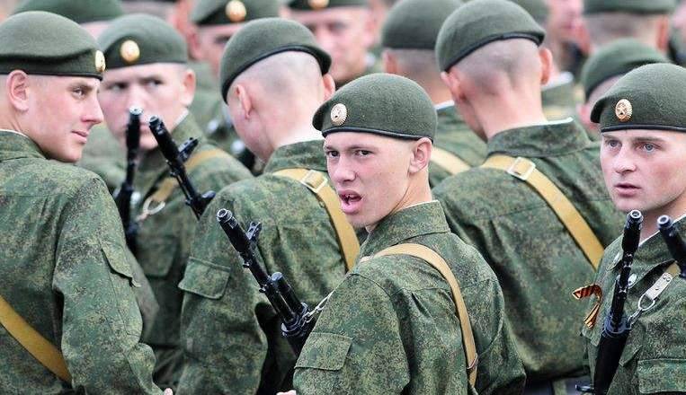 Вооружены силы РФ в Крыму подняты по тревоге в связи с событиями в Мариуполе