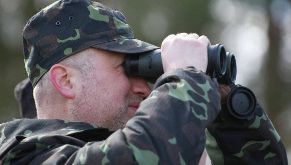 Турчинов: пересечение линии конфликта в Донбассе будет ограничено