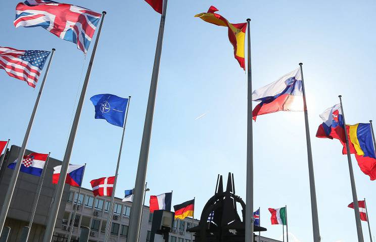 НАТО готова рассмотреть возможную заявку Украины на вступление в альянс