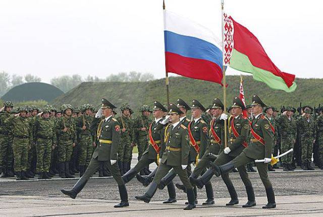 Белорусско-российское военное сотрудничество: С-300 – пишем, С-400 – в уме Белорусско-российское военное сотрудничество: С-300 – пишем, С-400 – в уме