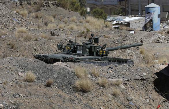 Т-80БВ из Белоруссии понесли в Йемене первые потери