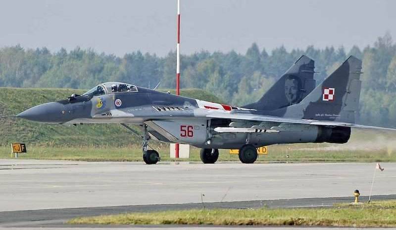 НАТО подняли МиГ-29 для перехвата российского летающего танкера