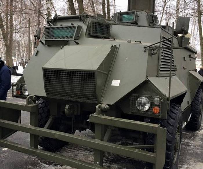 Испытание обстрелом приобретенного Украиной бронетранспортера Saxon Испытание обстрелом приобретенного Украиной бронетранспортера Saxon