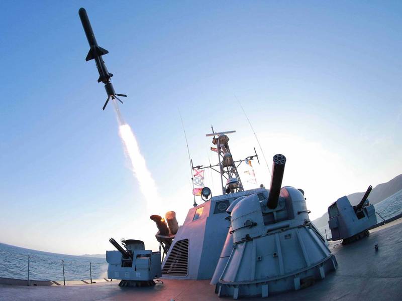 КНДР успешно испытала новые "ультра-точные" противокорабельные ракеты