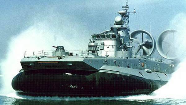 РФ и КНР разрешили ситуацию с постройкой десантных кораблей «Зубр»