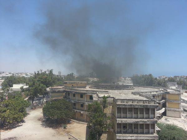 Боевики «Аль-Шабаб» напали на  президентский дворец в Сомали