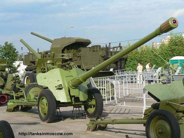Украина расконсервируют советские 85-мм противотанковые пушки Д-48 Украина расконсервируют советские 85-мм противотанковые пушки Д-48