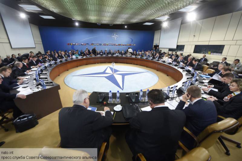 США выделят 789 млн долларов на увеличение войск НАТО в Европе