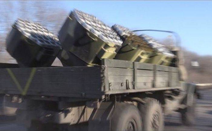 Украина начала сплошное минирование дороги Артёмовск-Дебальцево