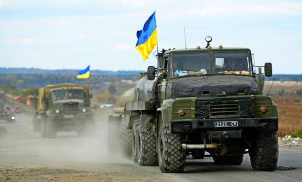 Поставки оружия на Украину ввергнут США и ЕС в состояние войны