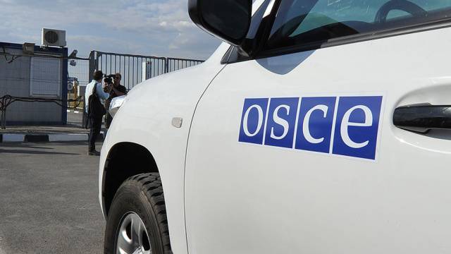 Наблюдательные группы РФ и ОБСЕ не контролируют исполнение перемирия