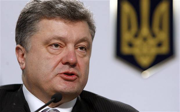 Порошенко вновь призвал ввести на Донбасс миротворцев Порошенко вновь призвал ввести на Донбасс миротворцев