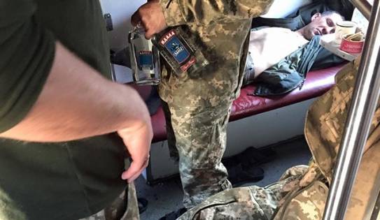 Украинская армия: пьянство, хаос и стрельба под ноги