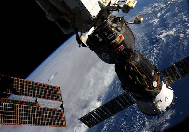12 тысяч космических спутников под контролем: России не страшны звездные войны