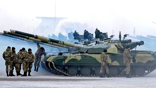 DW: Остатки казны Украина намерена потратить на новое оружие