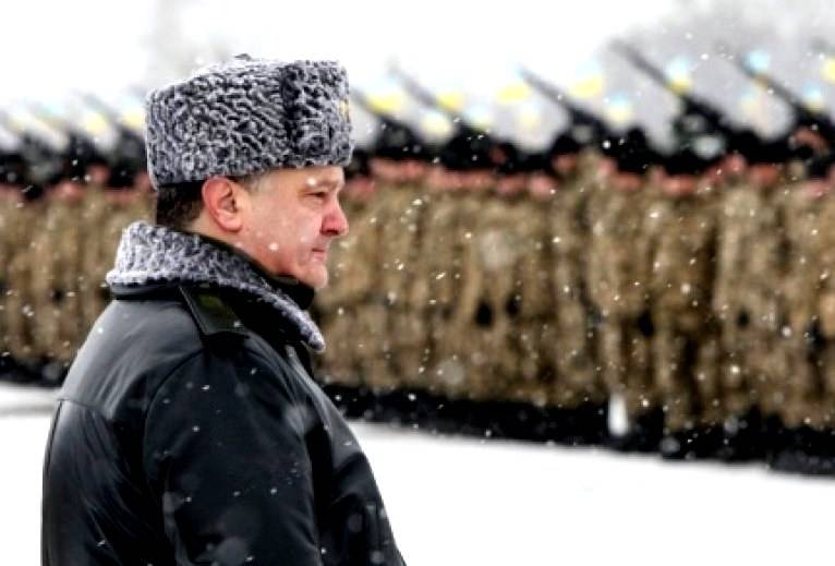 Солдат ВСУ, поносивших Порошенко из окопа, лишили жалования