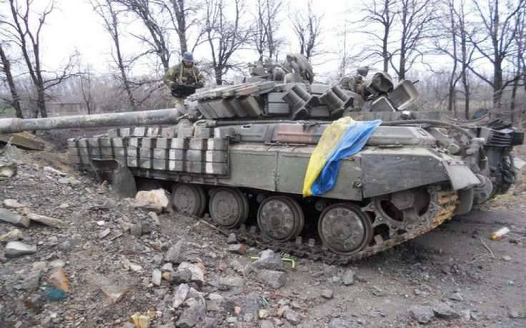 Киеву ещё долго будет нужна война